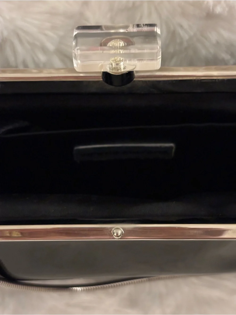 Valerie Stevens Black Patent Kiss Lock Clutch Handbag Acrylic Clasp Silver Chain
